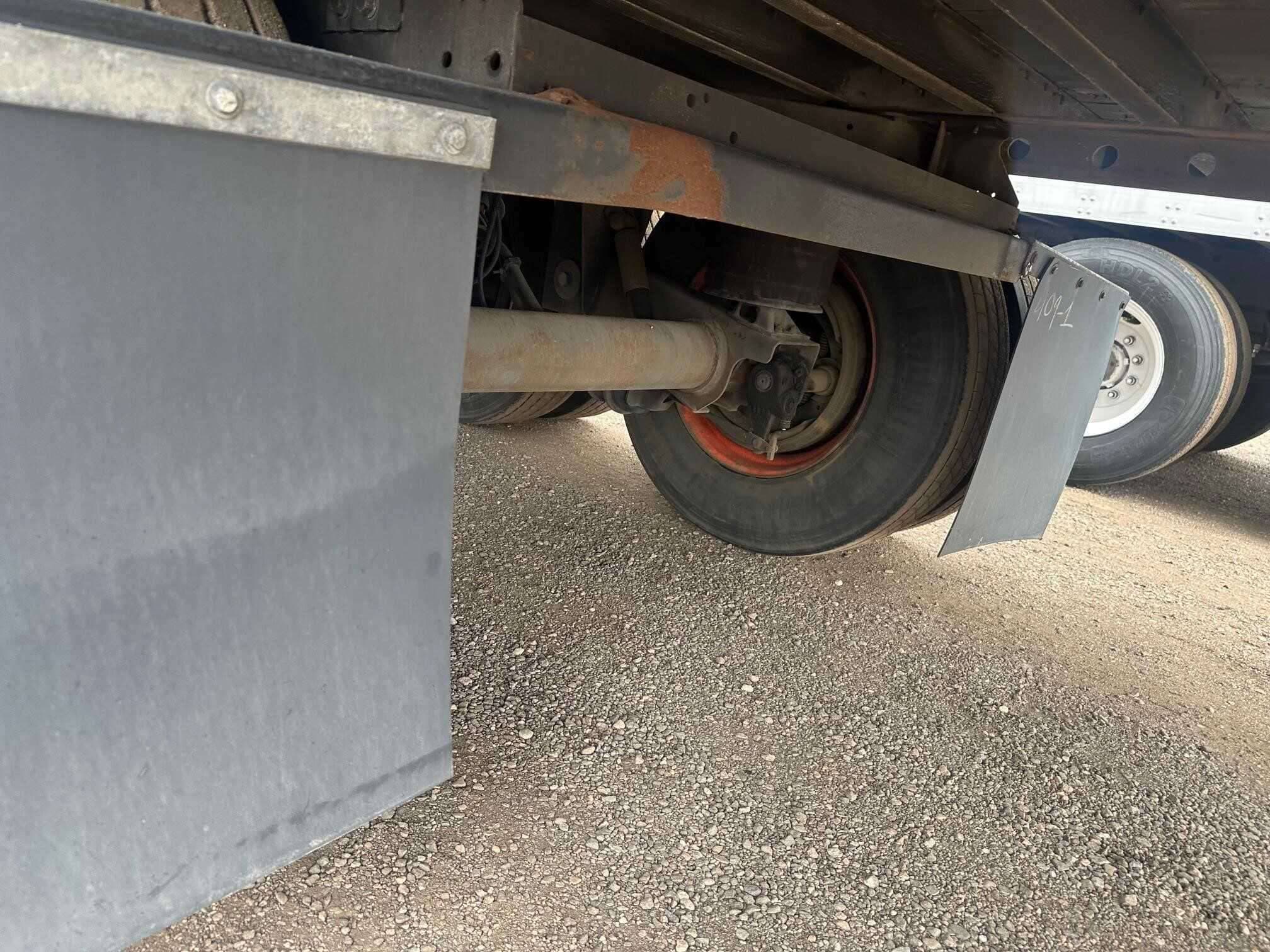 2018 Utility 4000DX 53 ft Dry Van Trailer image 5