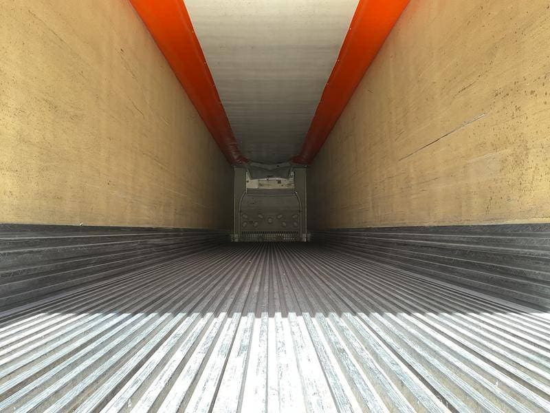 2012 Utility 3000R image 3