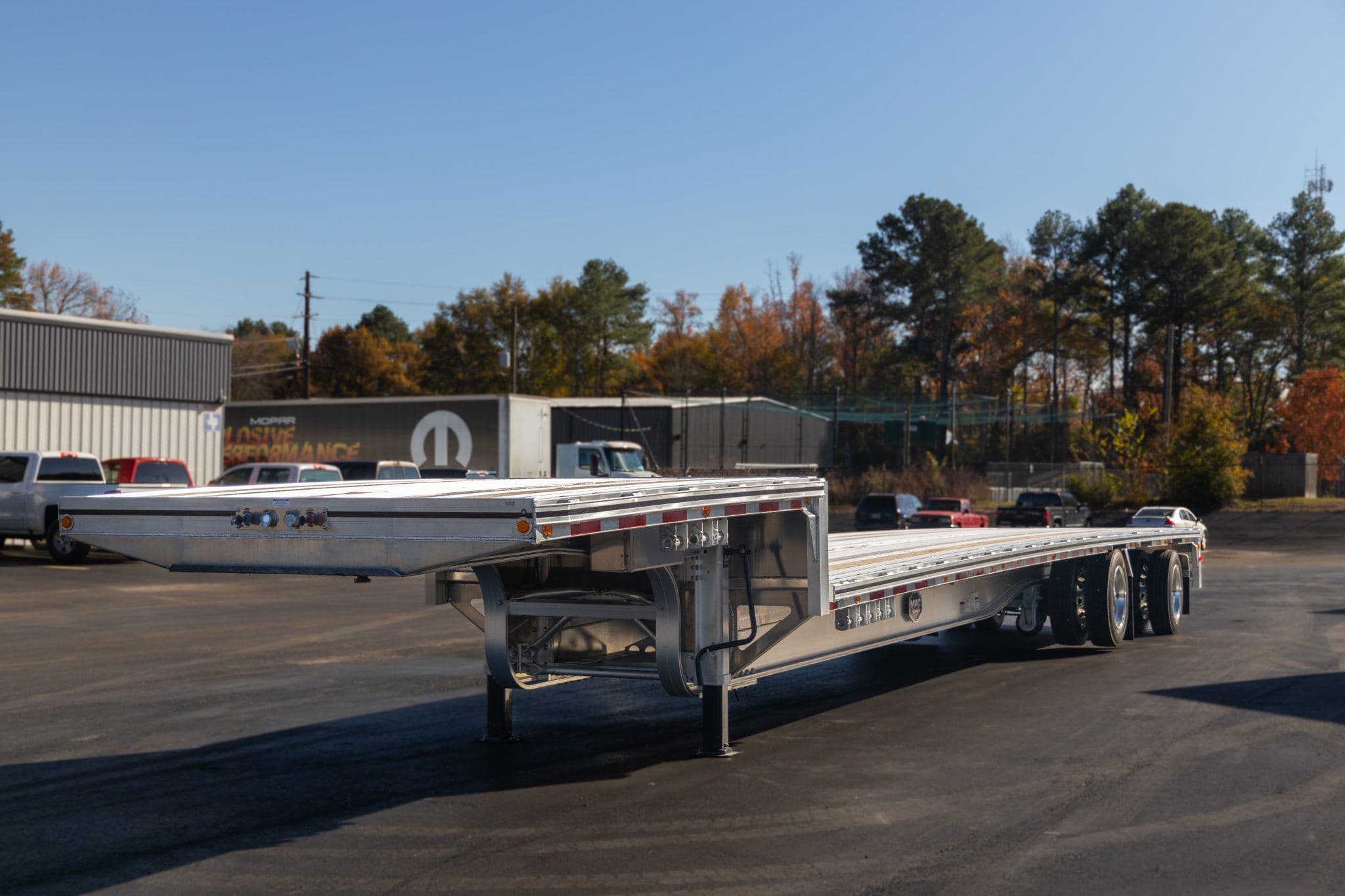 2025 MAC TRAILER MFG TNAR53AA0 SA078538 image 1