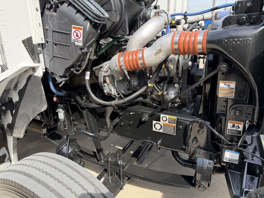 Used 2023 KENWORTH T270 image 10