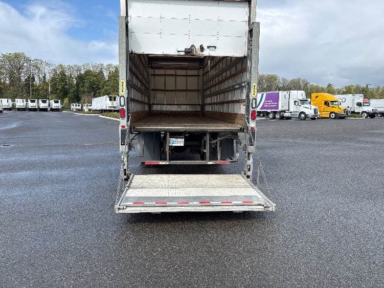 2022 International MV607 Box Truck - 220HP, 6 Speed Automatic, Roll up Door image 9