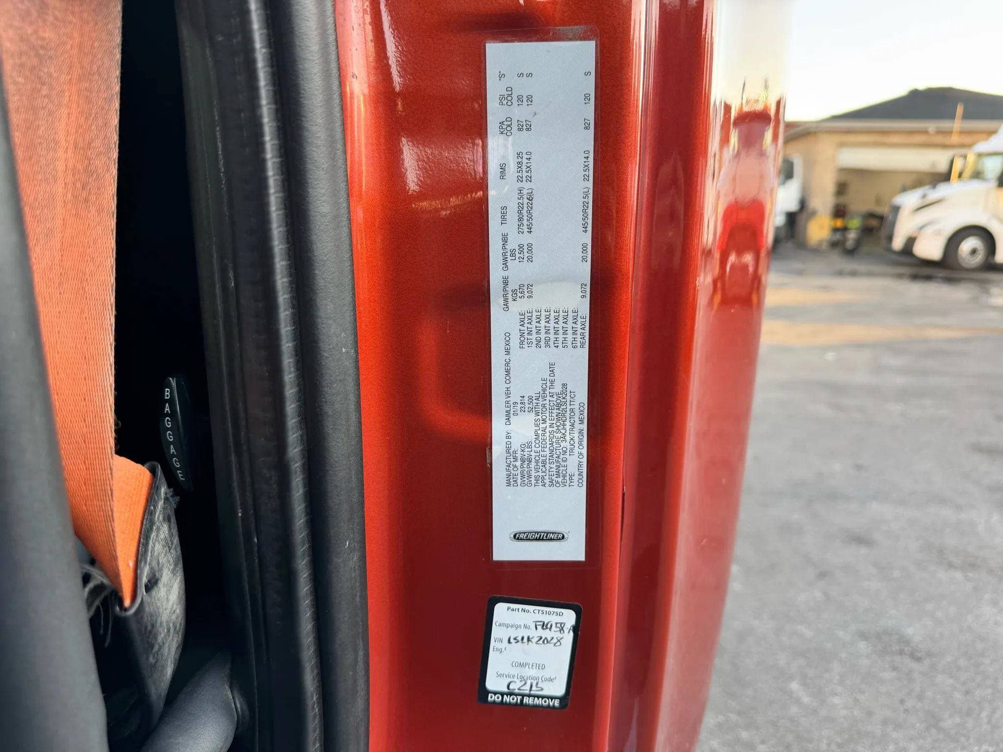 2020 Freightliner Cascadia image 47