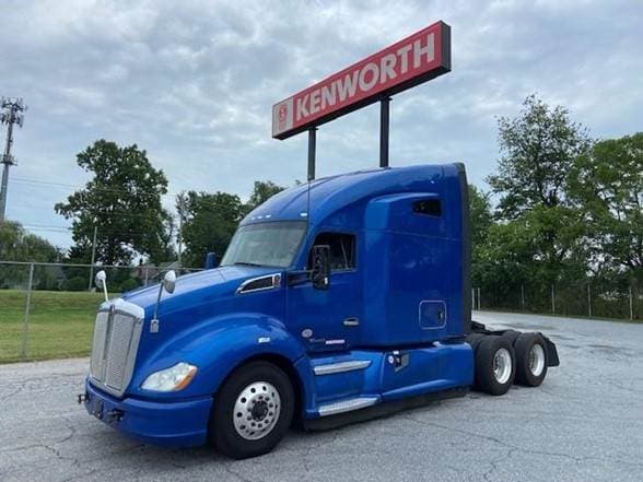 2019 Kenworth T680 image 1