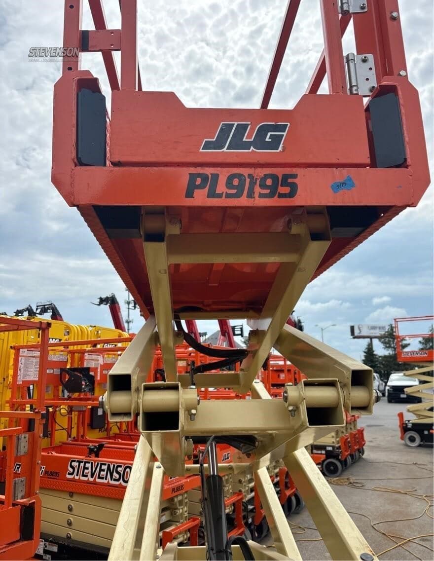 2021 JLG R1932i PL9195 image 10