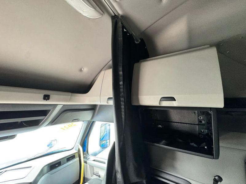 2021 Freightliner Cascadia image 43