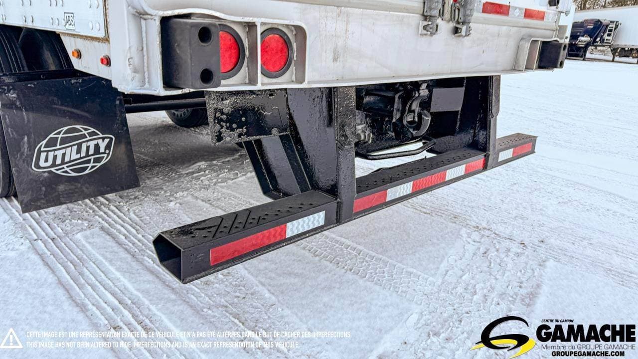 2023 Utility 4000D-X image 9