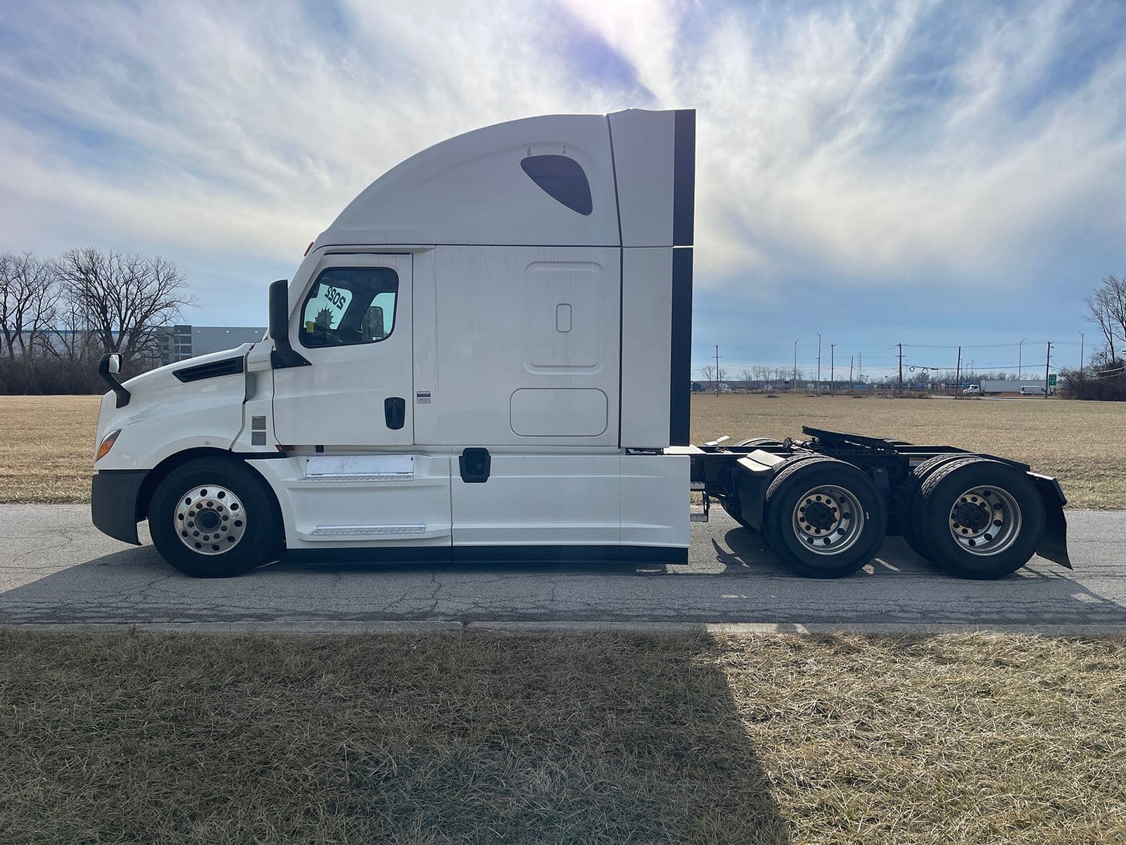 2022 Freightliner Cascadia 126 image 8