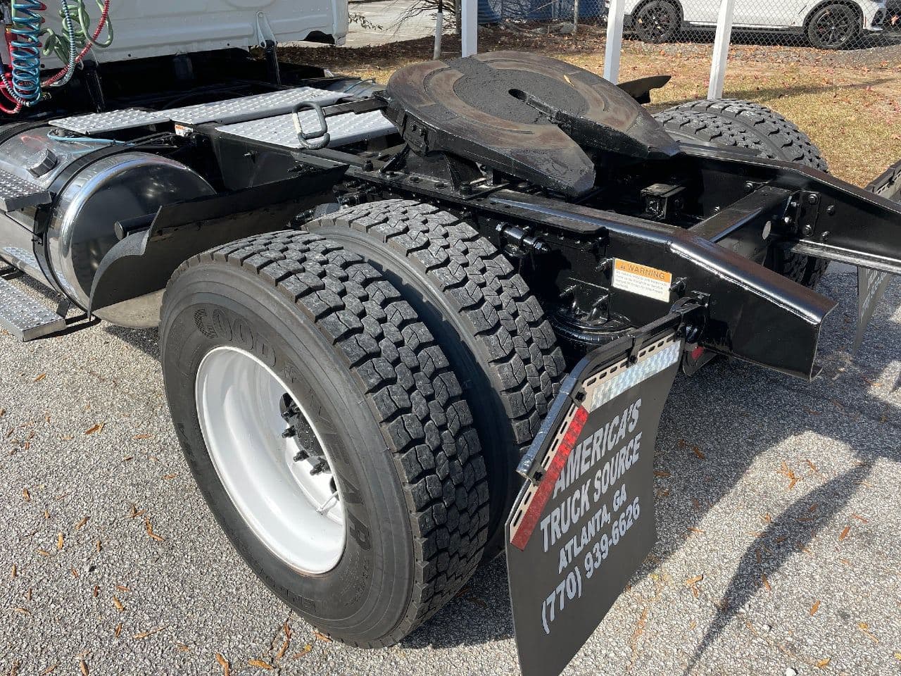 2019 Freightliner Cascadia 125 image 11