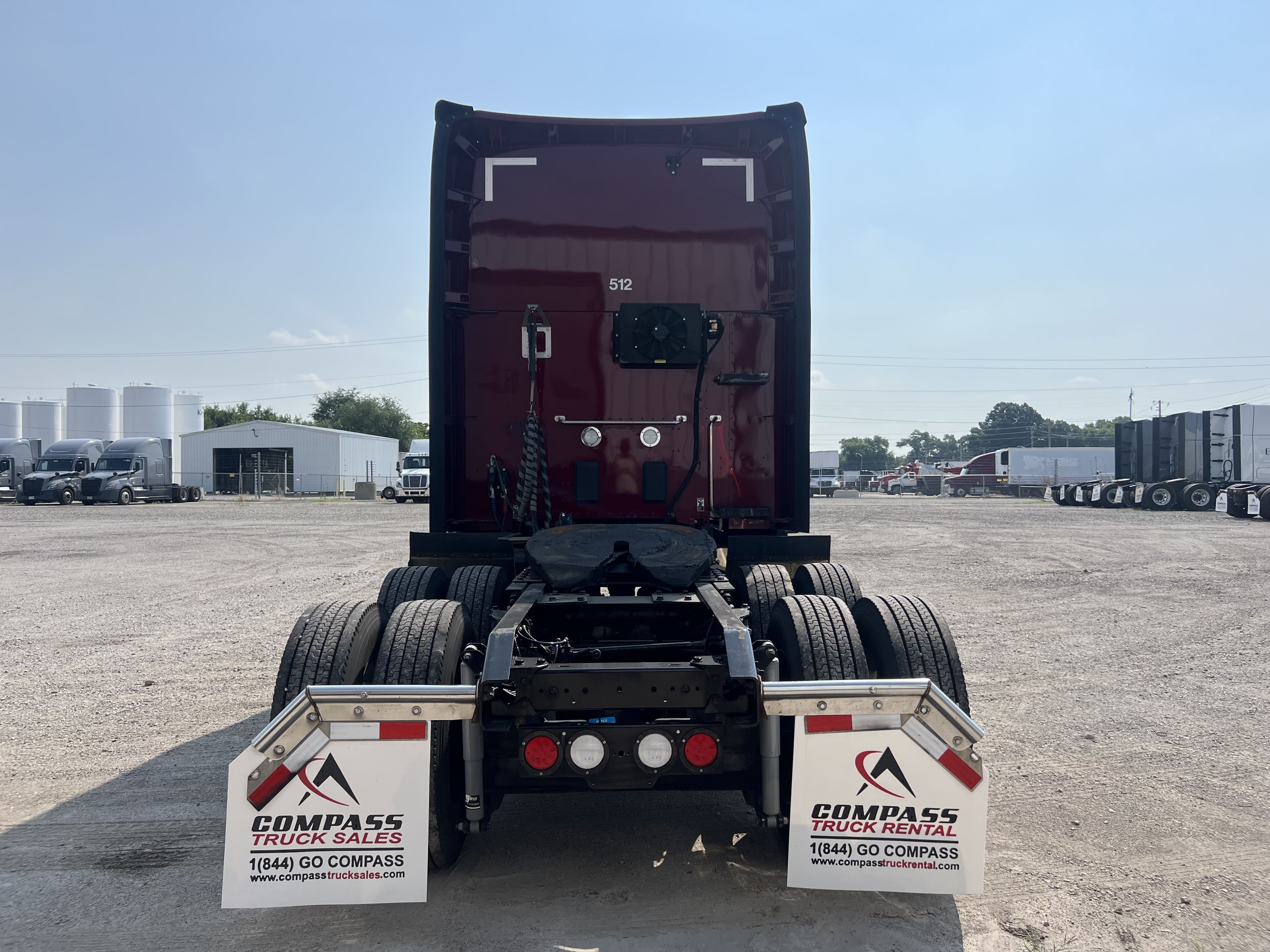 2023 Kenworth T680 image 3