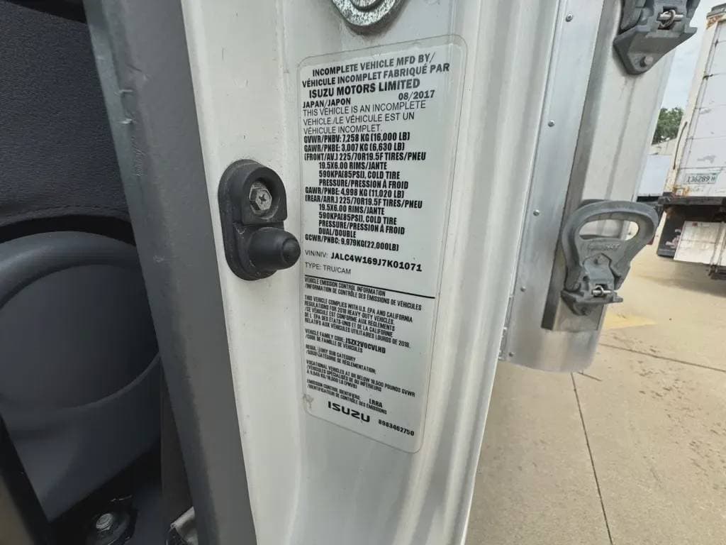 Used 2018 ISUZU Reefer/Refrigerated Truck, Catering Truck - Food Truck, Beverage Truck - NPR XD For Sale image 12