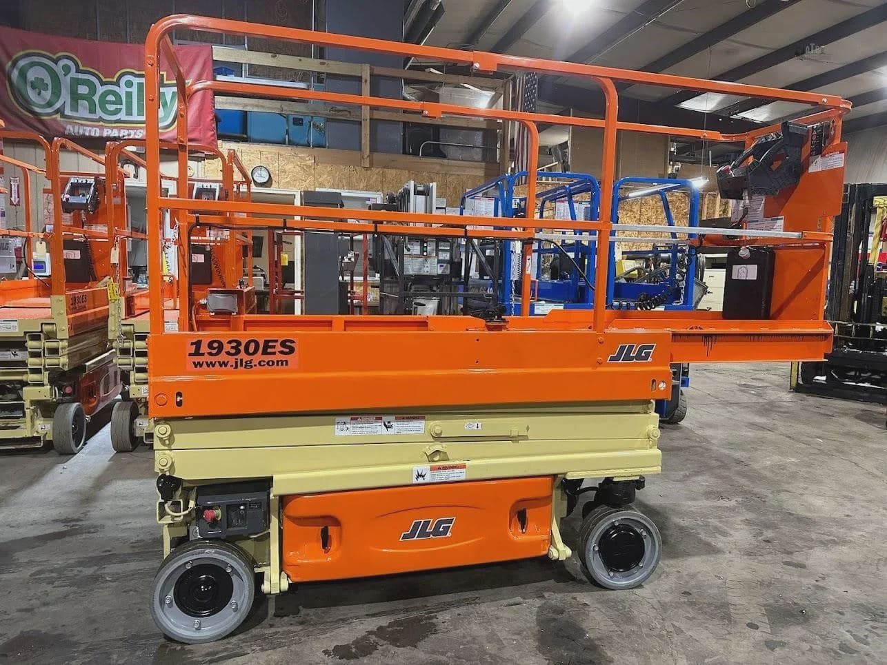 2016 JLG 1930ES image 3