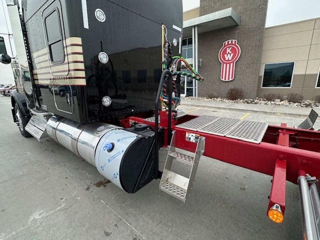 New 2026 KENWORTH W900 image 9