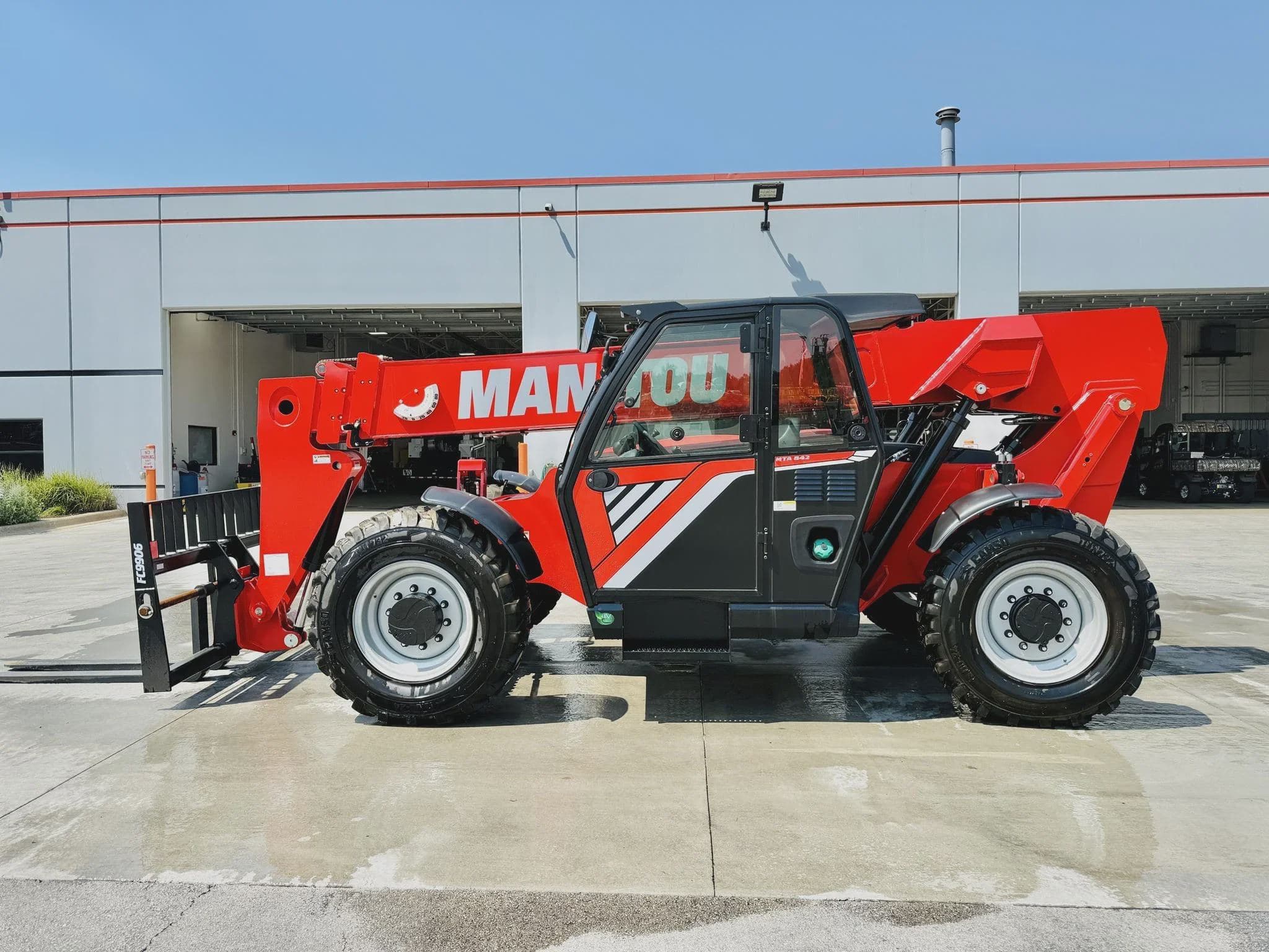 2025 MANITOU MTA842 MH2585 image 6