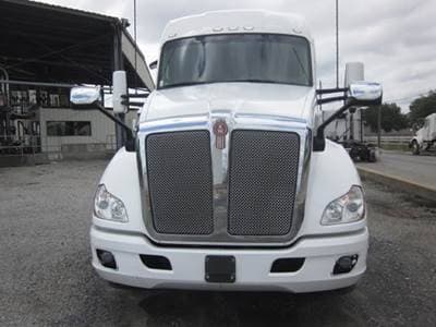 2021 Kenworth T680 image 2