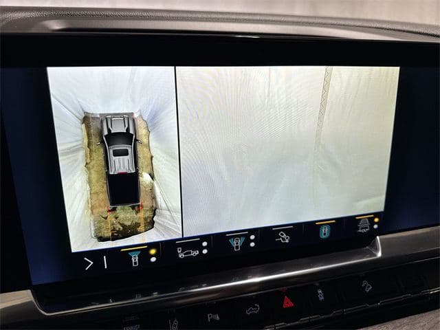 2024 Chevrolet Silverado 2500HD LTZ image 20