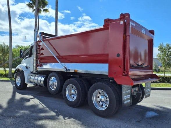 2025 Kenworth T880 image 5