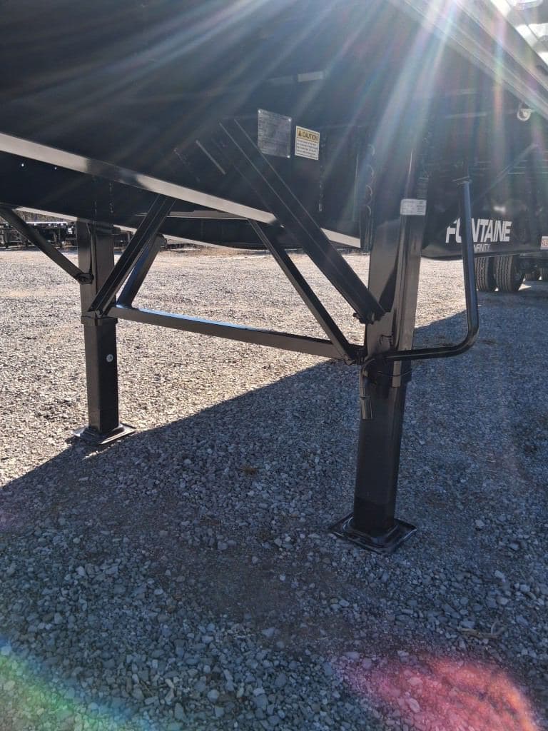 2027 Fontaine Infinity 53' Combo Flatbed image 10