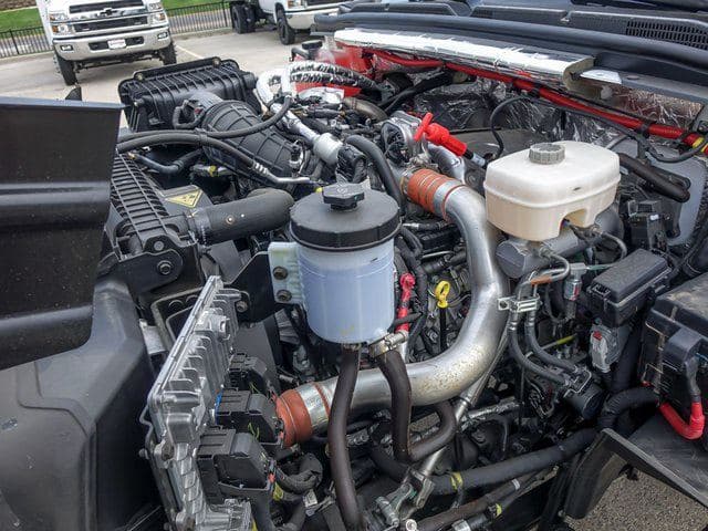 2024 Chevrolet Silverado 6500HD image 19