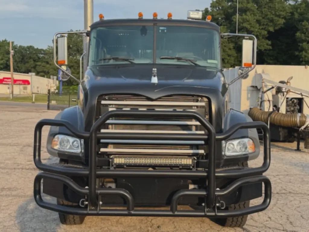 Used 2023 MACK Tractor, Western Hauler, Conventional - Sleeper Truck image 1