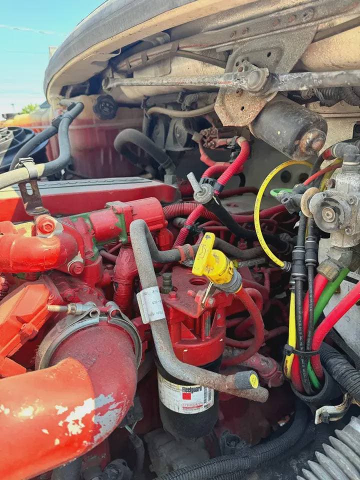 2017 Freightliner M2 image 10