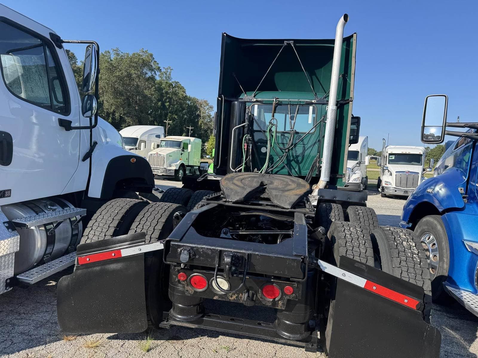 2020 Mack Anthem 64T Day Cab Truck image 10