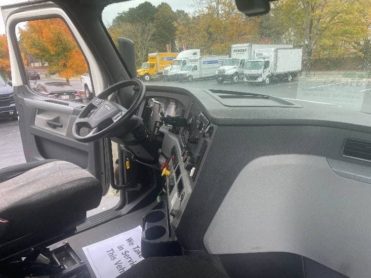 2018 Freightliner Cascadia image 6