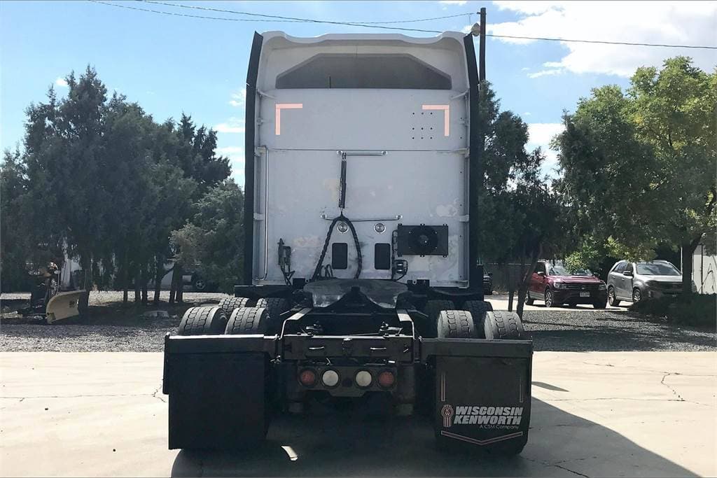 2018 Kenworth T680 image 4