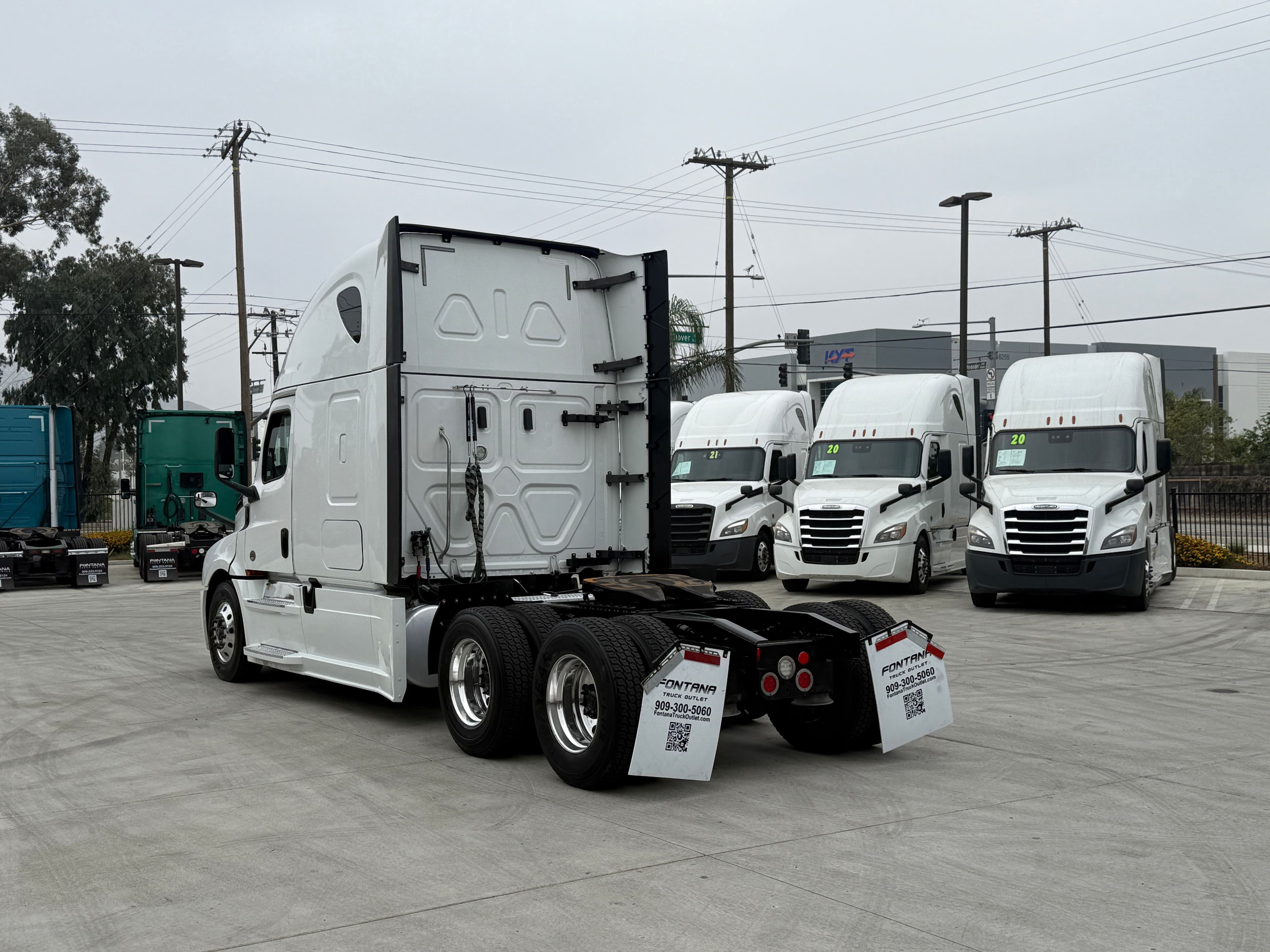 2019 Freightliner Cascadia 126 image 6