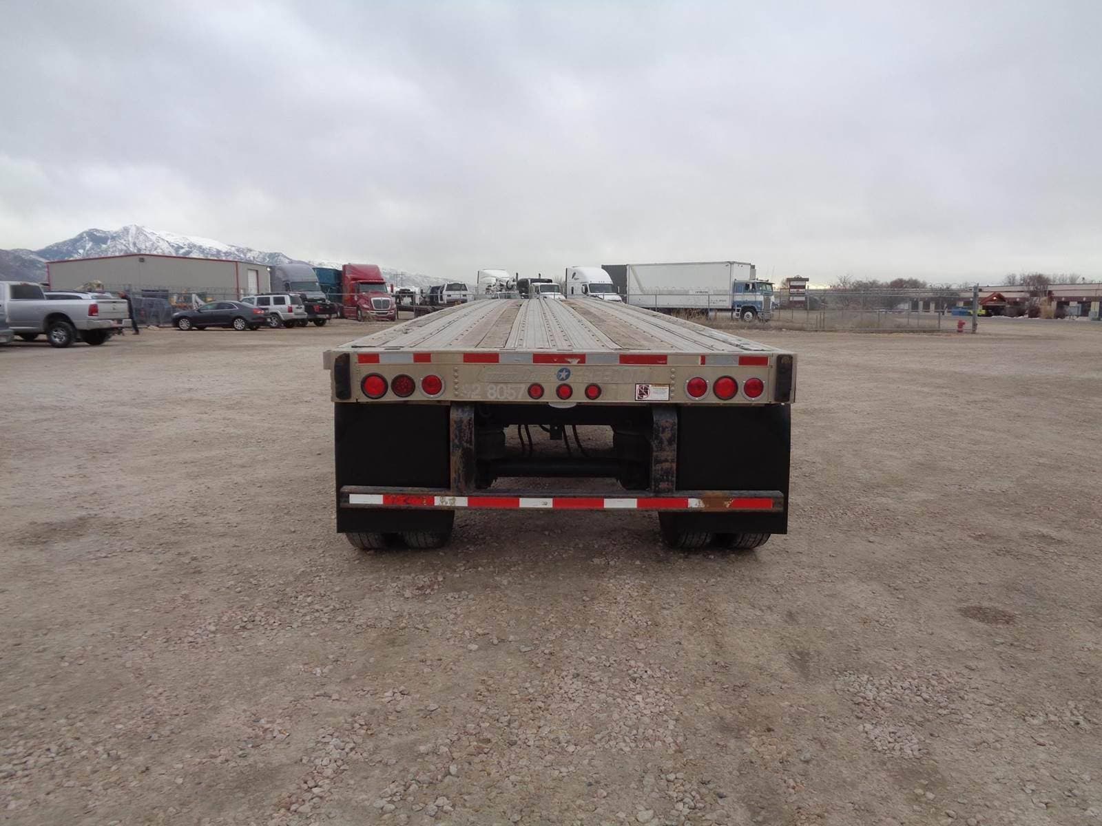 2005 Great Dane 48x102 Combination Flatbed Trailer - Air Ride image 2