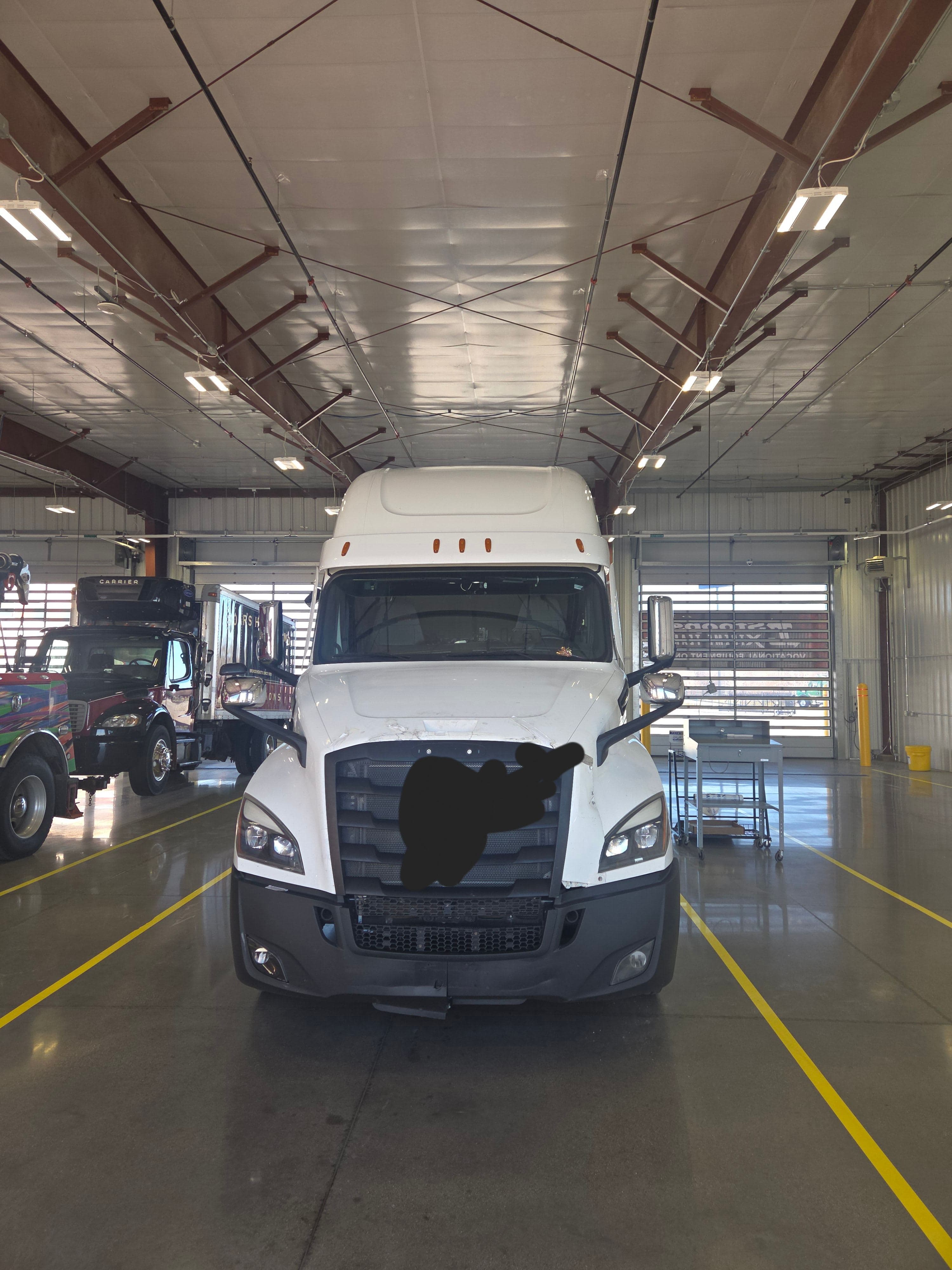 2021 Freightliner image 4