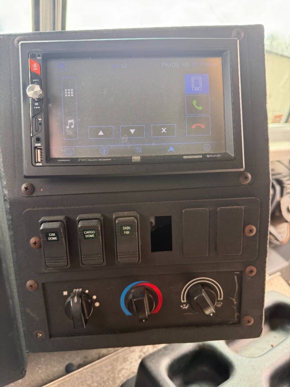 2017 Freightliner MT55 image 11