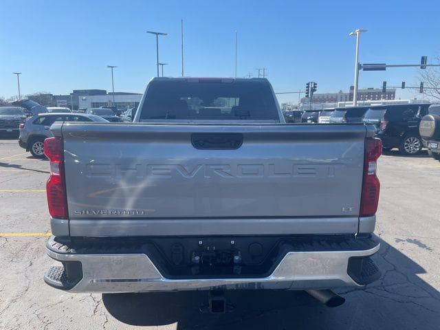 2025 Chevrolet Silverado 2500HD LT image 3