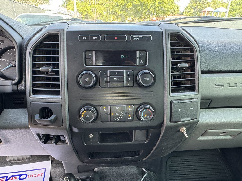 2018 Ford F550 image 69