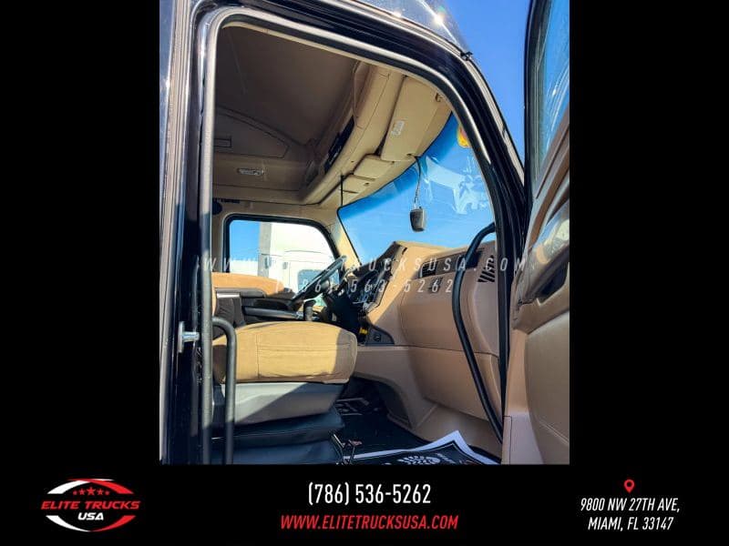 2019 Kenworth T600 image 32