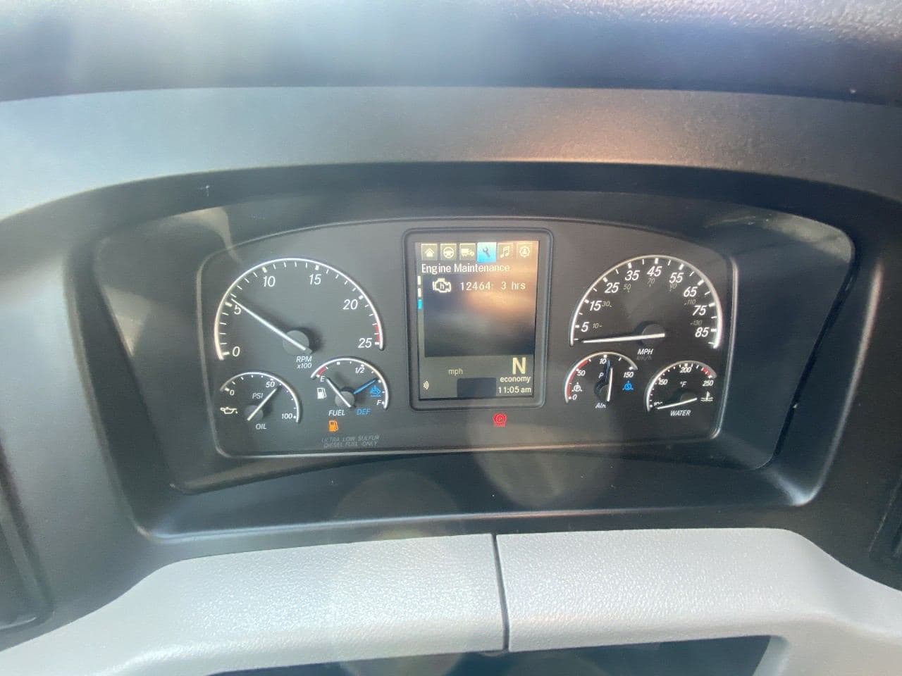 2021 Freightliner Cascadia image 11