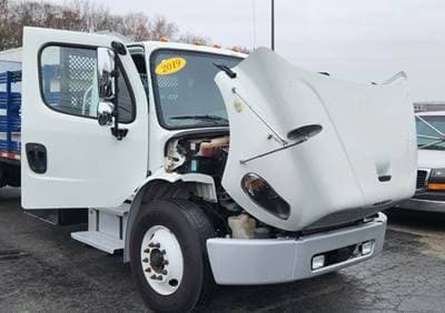 2019 Freightliner M2 image 6