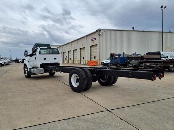 2026 Ford 4143D image 4