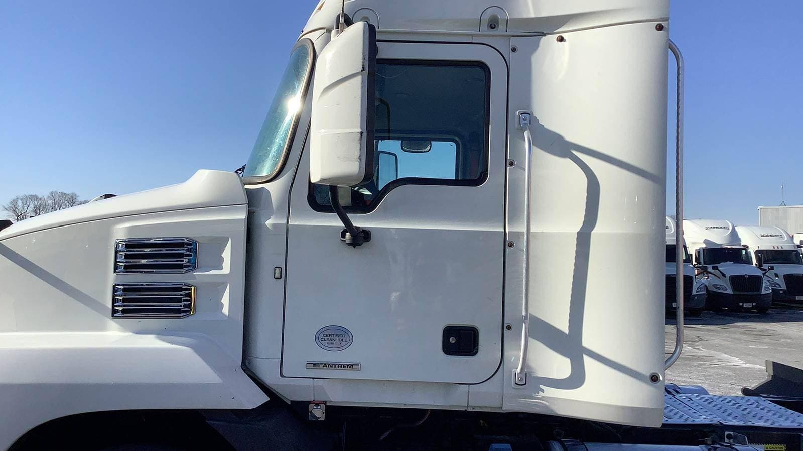 2019 Mack Anthem Day Cab Truck - Mack MP7, Automatic image 10