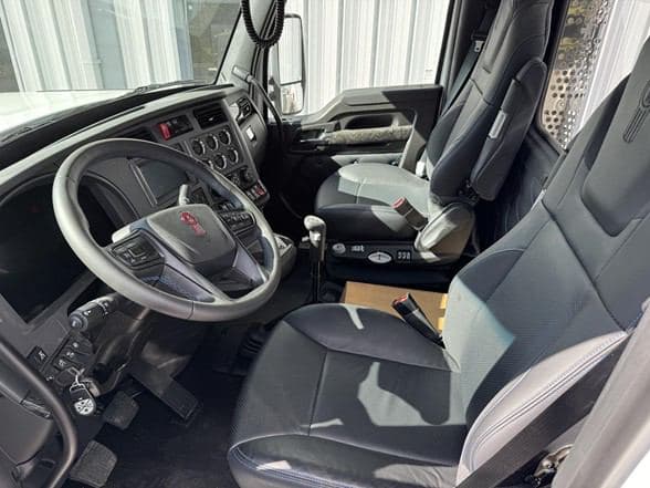 2026 Kenworth W990 image 6