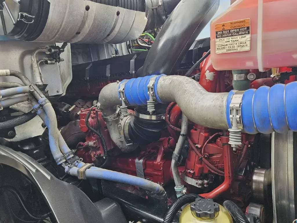 Used 2023 MACK Conventional - Sleeper Truck image 8