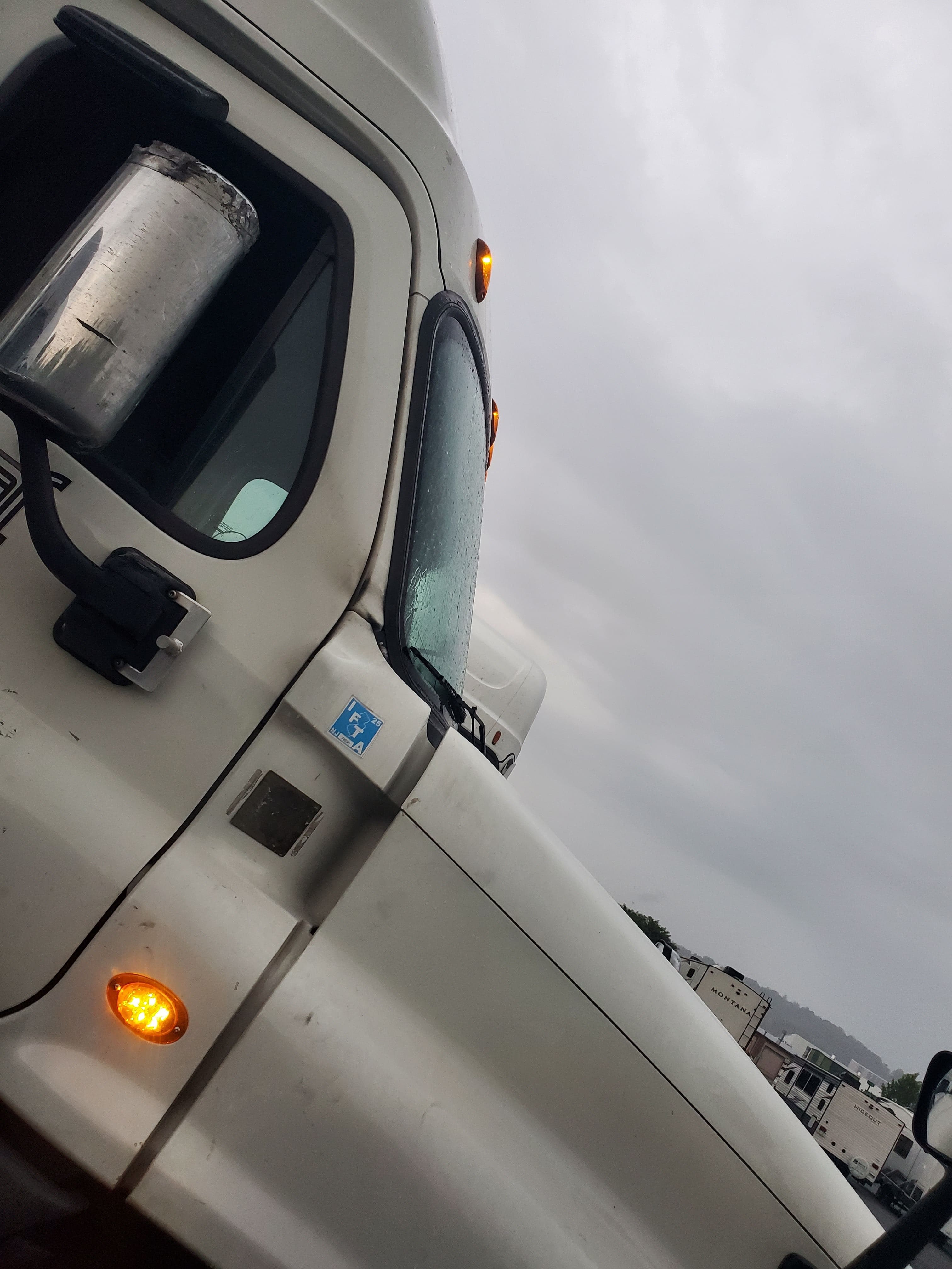 2016 Freightliner Cascadia image 10