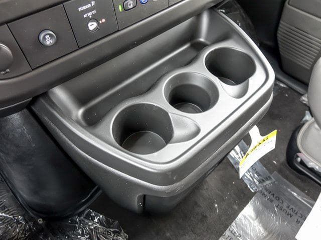 2025 Chevrolet Express 3500 LT  15 Passenger Van image 19