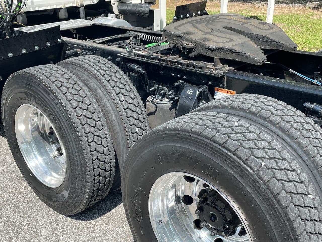 2020 Freightliner Cascadia 126 image 11