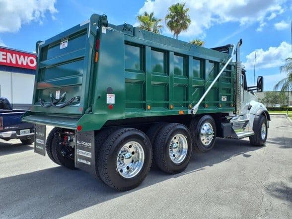 2025 Kenworth T880 image 7