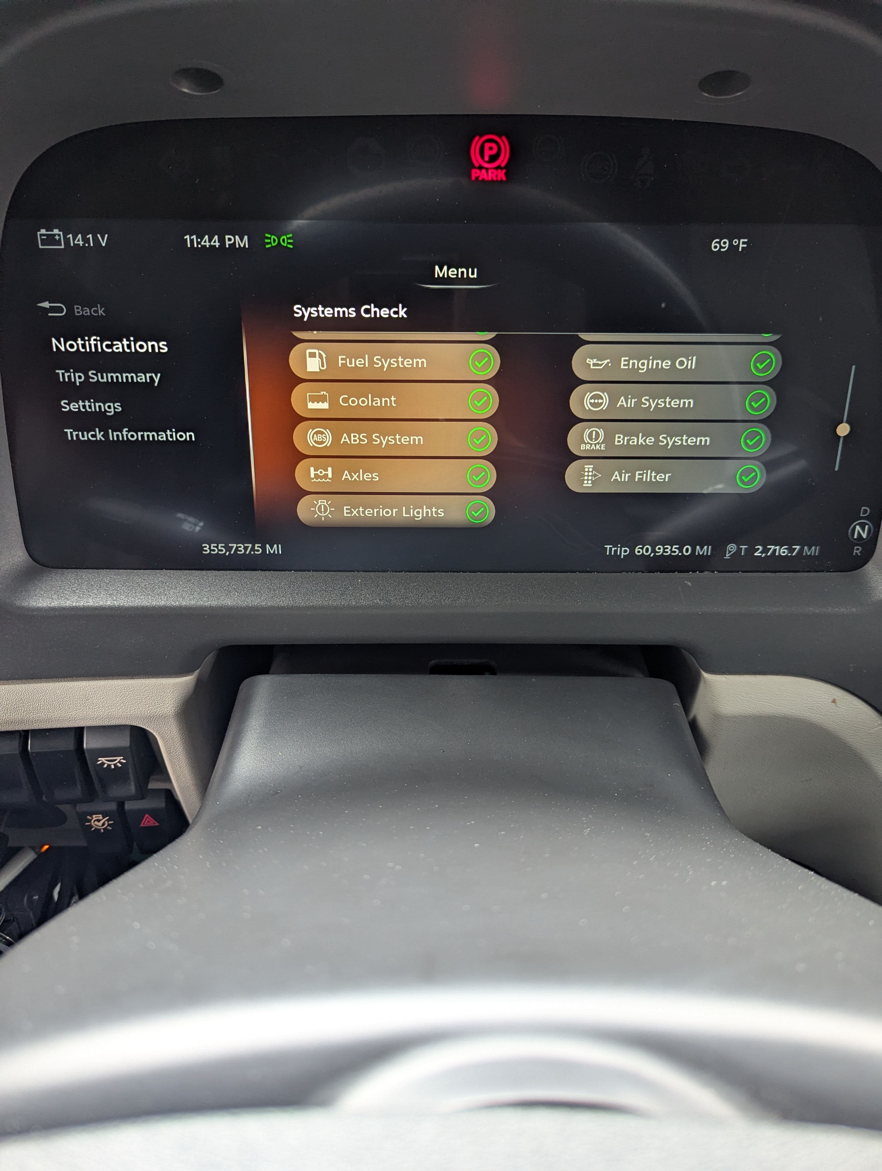 2024 Peterbilt 579 image 16