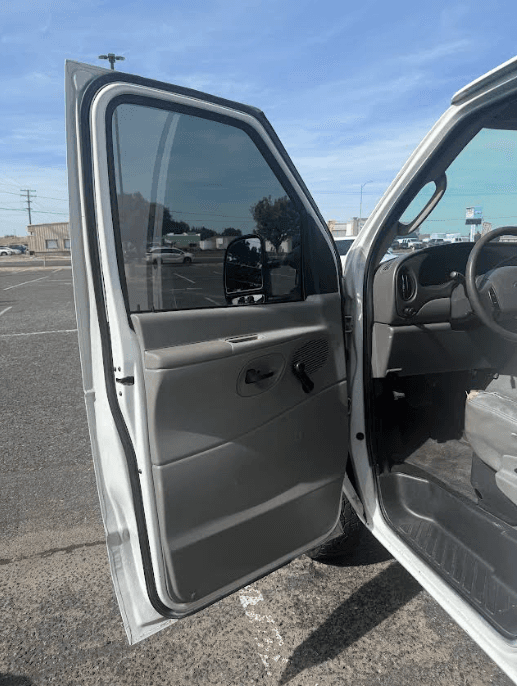 2007 Ford E-150 image 6