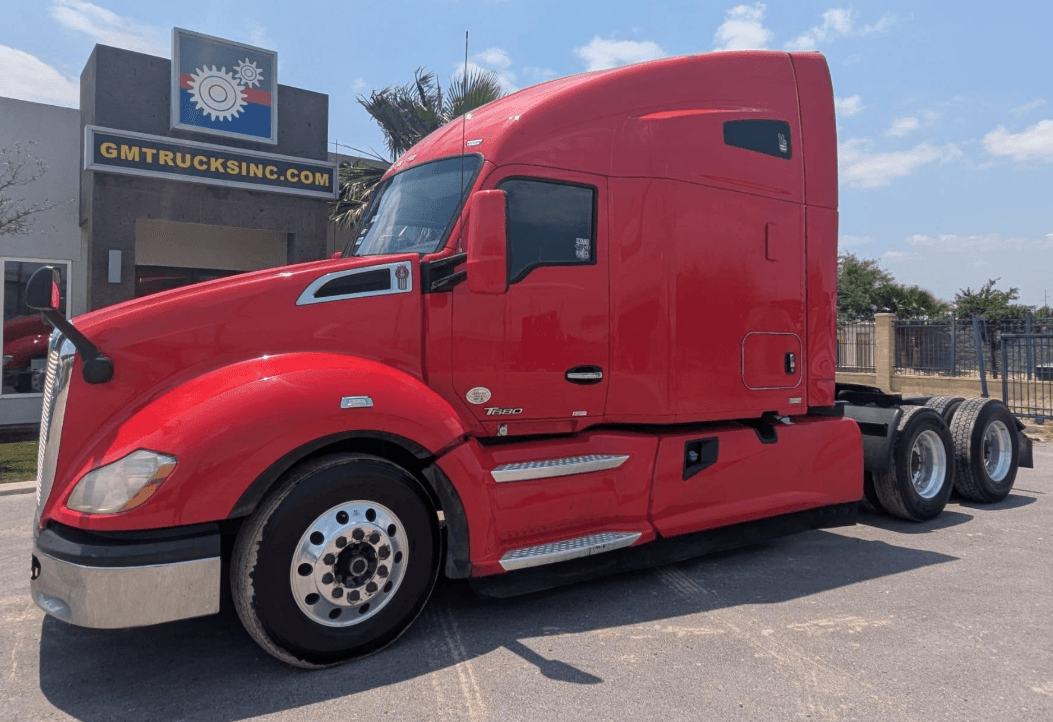 2020 Kenworth T680 image 1