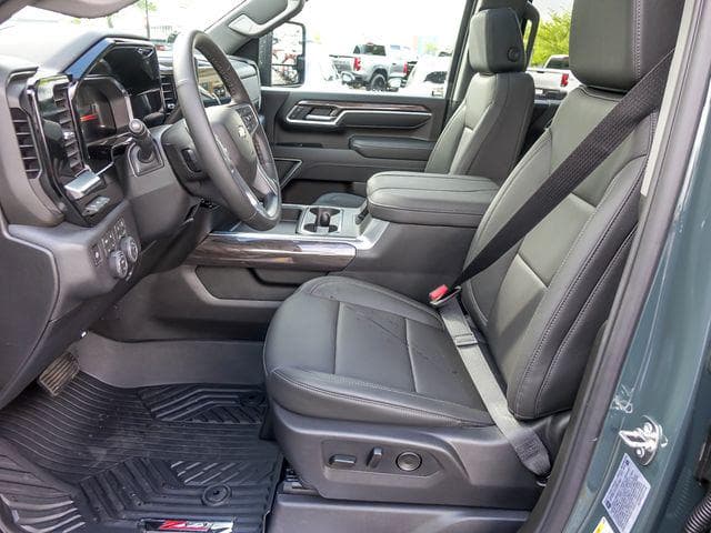 2026 Chevrolet Silverado 2500HD LTZ image 16
