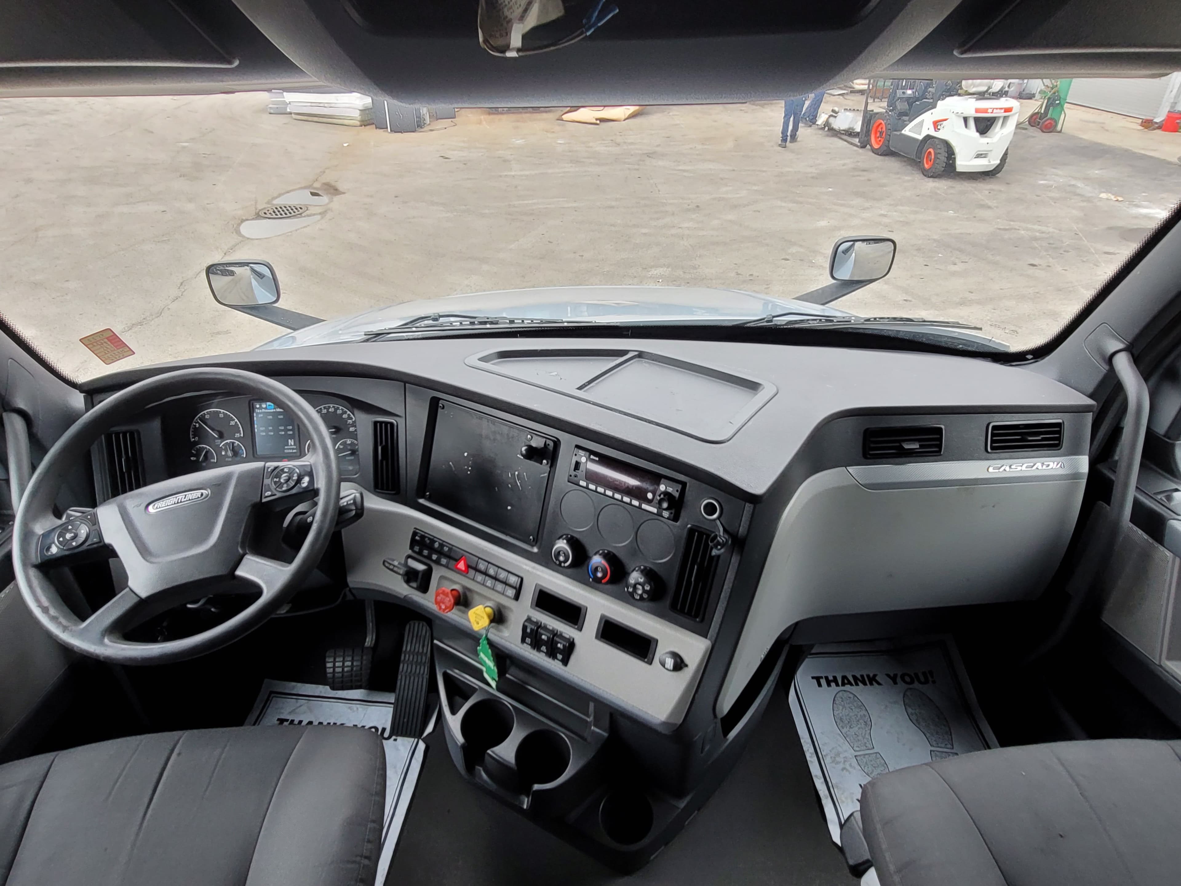 2022 Freightliner Cascadia 126 image 10