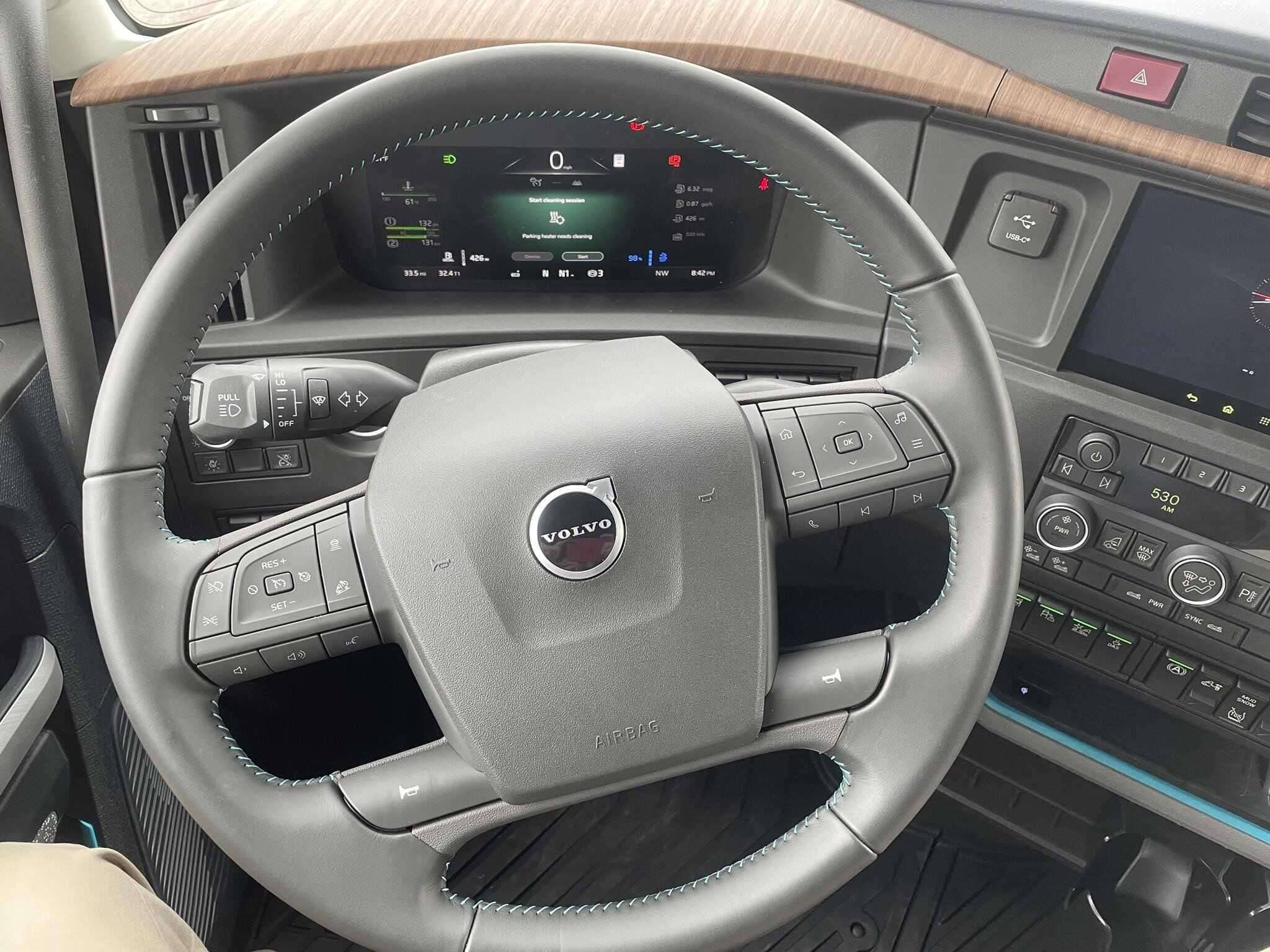 2026 Volvo NEW VNL image 4